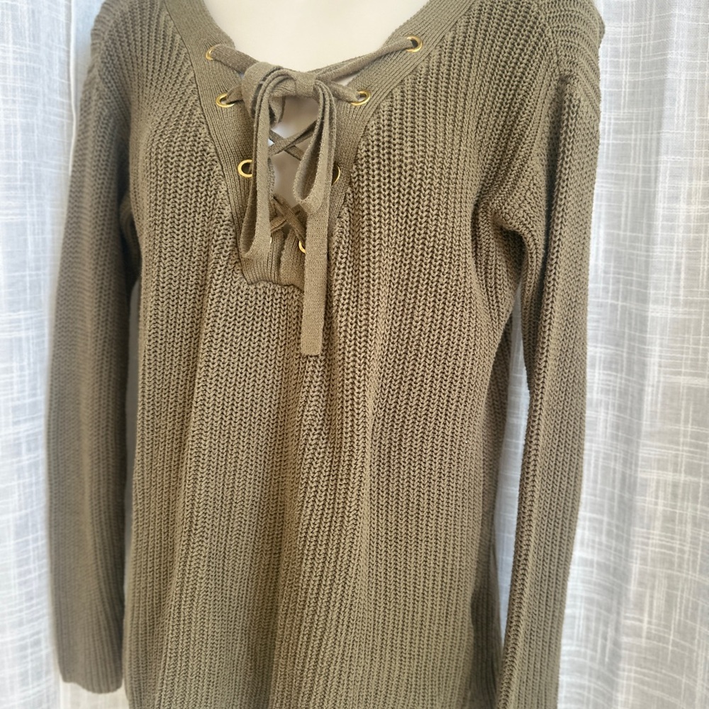 ✨ Guess Los Angeles Lace-Up Knit Sweater – XS ✨